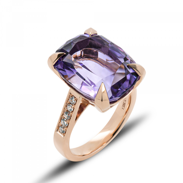 Gold Ring With Amethyst And Diamonds Lavender in Gold