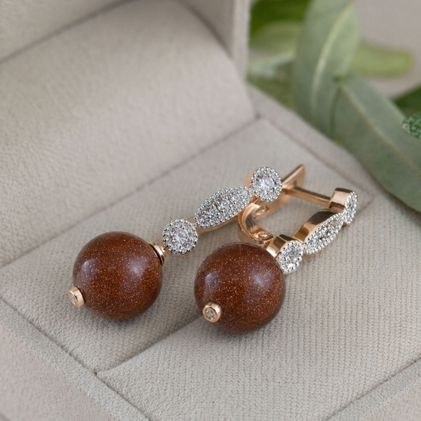 Gold Earrings With Aventurine