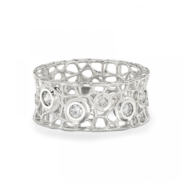 Valge kullast kividega sõrmus Korallimullid