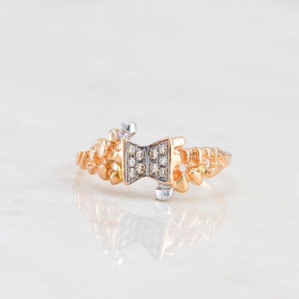 Gold Ring With Yellow Diamonds