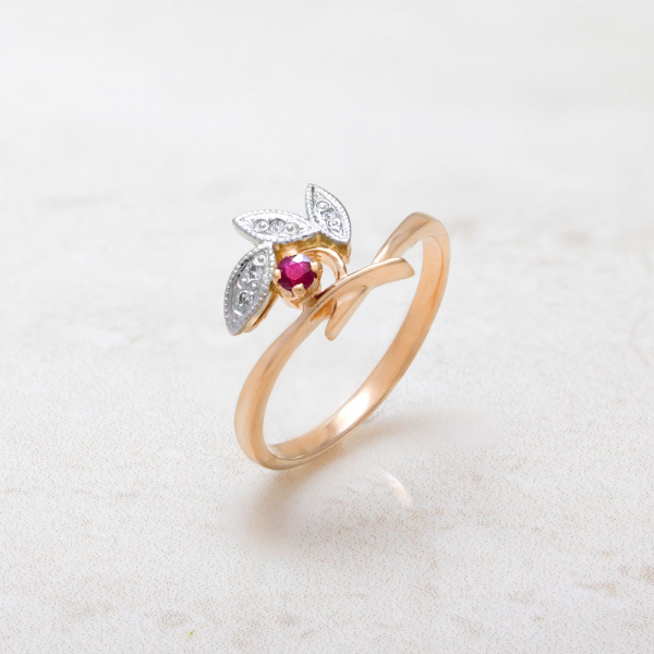 Gold Ring With Ruby